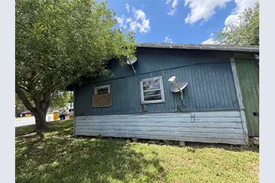 241 E Melton Park Drive, Mercedes, TX 78570 - Photo 4