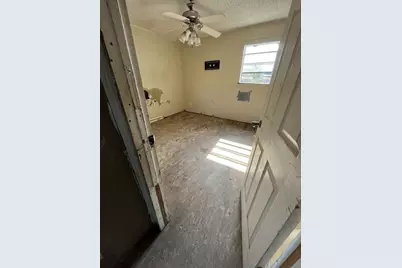 241 E Melton Park Drive, Mercedes, TX 78570 - Photo 8