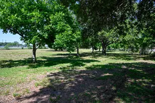 17215 County Rd 831, Pearland, TX 77584 - Photo 4