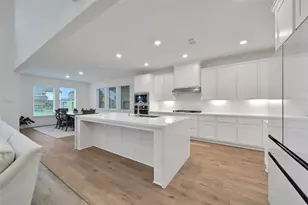 5615 Trinity Heights Ln, Sugar Land, TX 77479 - Photo 8