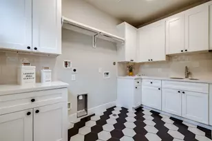 918 Peden St, Houston, TX 77006 - Photo 38