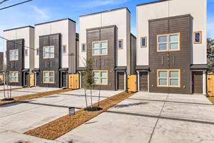 9821 Turnbow St, Houston, TX 77029 - Photo 2