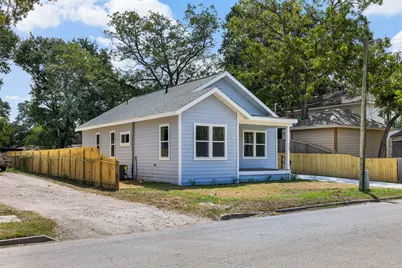504 N Lake Avenue, Eagle Lake, TX 77434 - Photo 18