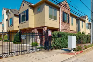 3826 Center St, Houston, TX 77007 - Photo 2