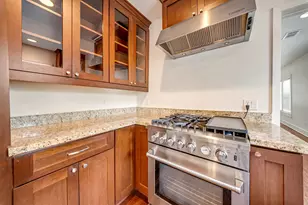 917 Fugate St, Houston, TX 77009 - Photo 12