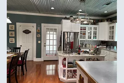 326 W Colorado Street, La Grange, TX 78945 - Photo 8