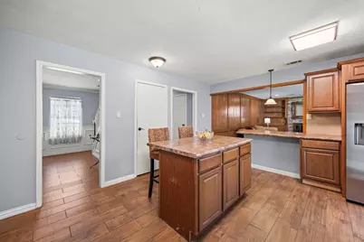 2142 Parkdale Drive, Houston, TX 77339 - Photo 10