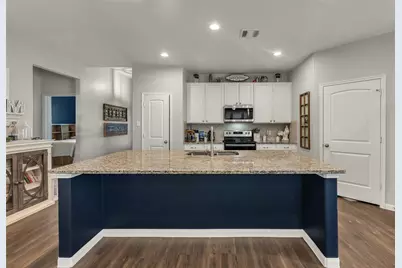 5725 Cerrillos Drive, Bryan, TX 77807 - Photo 12