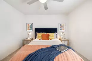 11715 S Glen Dr, Houston, TX 77099 - Photo 2