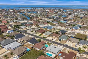 13833 Flintlock Dr, Corpus Christi, TX 78418 - Photo 6