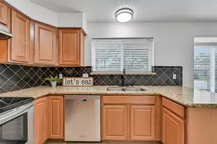 2414 Heather Ridge Ct, Webster, TX 77598 - Photo 16
