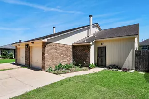 16425 Monte Carlo Ln, Houston, TX 77053 - Photo 4