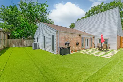 13919 Swiss Hill Drive, Houston, TX 77077 - Photo 32
