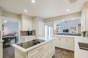 13919 Swiss Hill Dr, Houston, TX 77077 - Photo 12