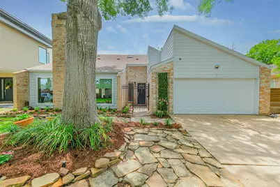 13919 Swiss Hill Drive, Houston, TX 77077 - Photo 2