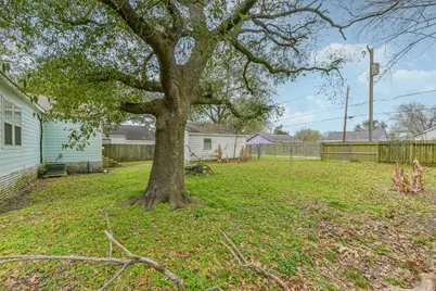 810 10th Avenue N, Texas City, TX 77590 - Photo 28