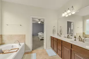 12422 Upland Rapids Dr, Houston, TX 77089 - Photo 34