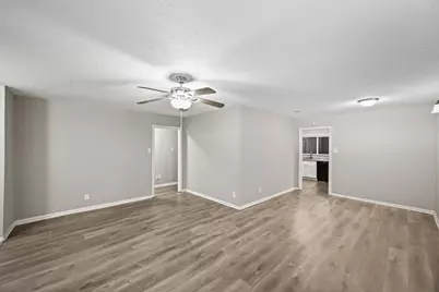 605 West Avenue, Pasadena, TX 77502 - Photo 2