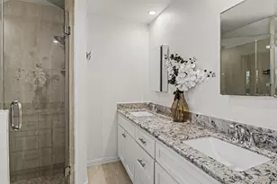1715 Briarmead Dr, Houston, TX 77057 - Photo 20