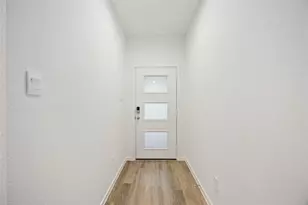 7715 Inwood Hls Ln, Houston, TX 77088 - Photo 4