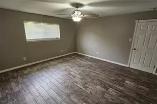 10007 Winding Trail Rd, La Porte, TX 77571 - Photo 14