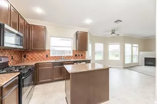 19710 Allenwick Hills Ct, Cypress, TX 77429 - Photo 16