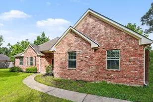 16109 McQueen Rd, Conroe, TX 77302 - Photo 4
