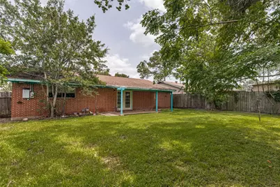1745 Dolphin Drive, Seabrook, TX 77586 - Photo 24