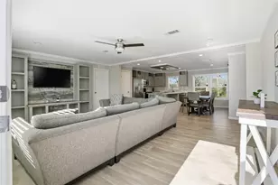 3102 Schroeder Ln, Alvin, TX 77511 - Photo 4