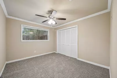 511 Debbie Lane, Alvin, TX 77511 - Photo 6