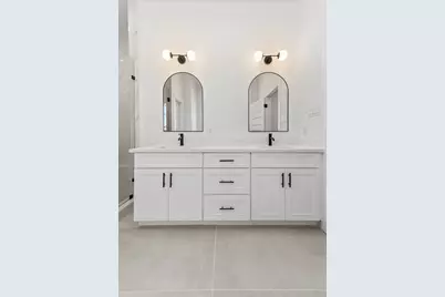 5903 Doolittle Blvd, Houston, TX 77033 - Photo 22