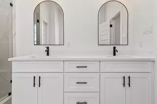 5903 Doolittle Blvd, Houston, TX 77033 - Photo 22