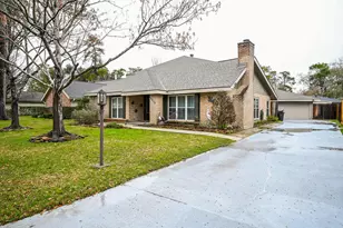 19414 Dianeshire Dr, Houston, TX 77388 - Photo 2