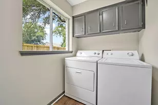 2303 Willow Lake Dr, Houston, TX 77077 - Photo 22