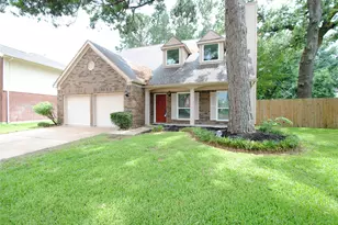 12427 Carlton Oaks St, Tomball, TX 77377 - Photo 2