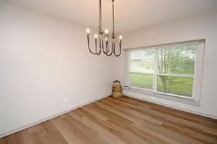 12427 Carlton Oaks St, Tomball, TX 77377 - Photo 6