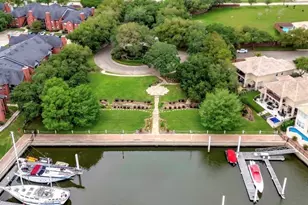 320 Harborside Cir, Kemah, TX 77565 - Photo 34