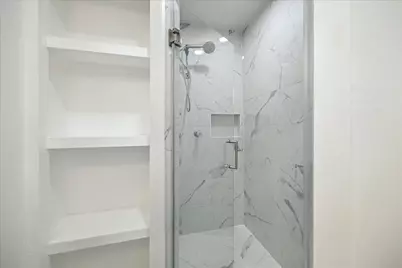 1309 Centennial Drive, Houston, TX 77055 - Photo 16