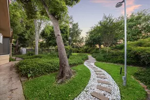 1309 Centennial Dr, Houston, TX 77055 - Photo 24
