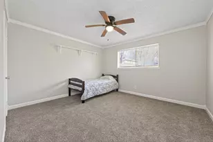 3242 Three Pines Dr, Houston, TX 77339 - Photo 22