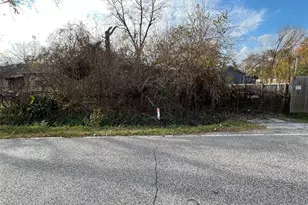 11905 Comet Dr, Houston, TX 77086 - Photo 1