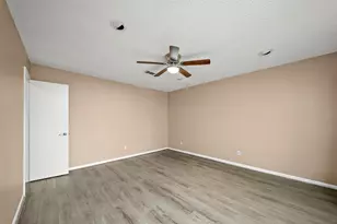 2005 Trixie Ln, Houston, TX 77042 - Photo 16