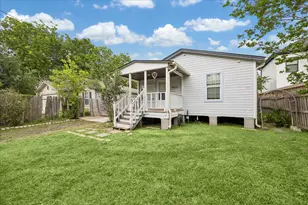 8525 Dosia St, Houston, TX 77051 - Photo 2