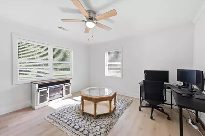 11565 Greenway Drive, Beaumont, TX 77705 - Photo 30