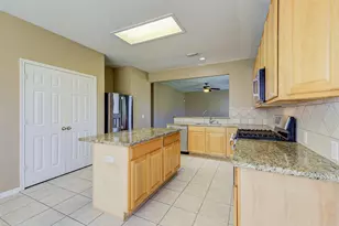 9003 Sundown Dr, Pearland, TX 77584 - Photo 18