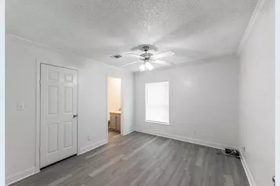 110 Varsity Circle, Huntsville, TX 77340 - Photo 16