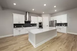 1926 June Lk Ln, Iowa Colony, TX 77583 - Photo 4