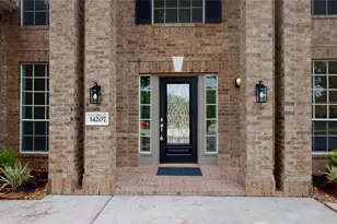 14207 Begonia Estates Ct, Cypress, TX 77429 - Photo 2