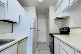 12660 Ashford Point Dr, Houston, TX 77082 - Photo 4