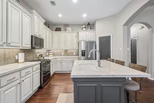 54 W Wolf Cabin Cir, Spring, TX 77389 - Photo 12
